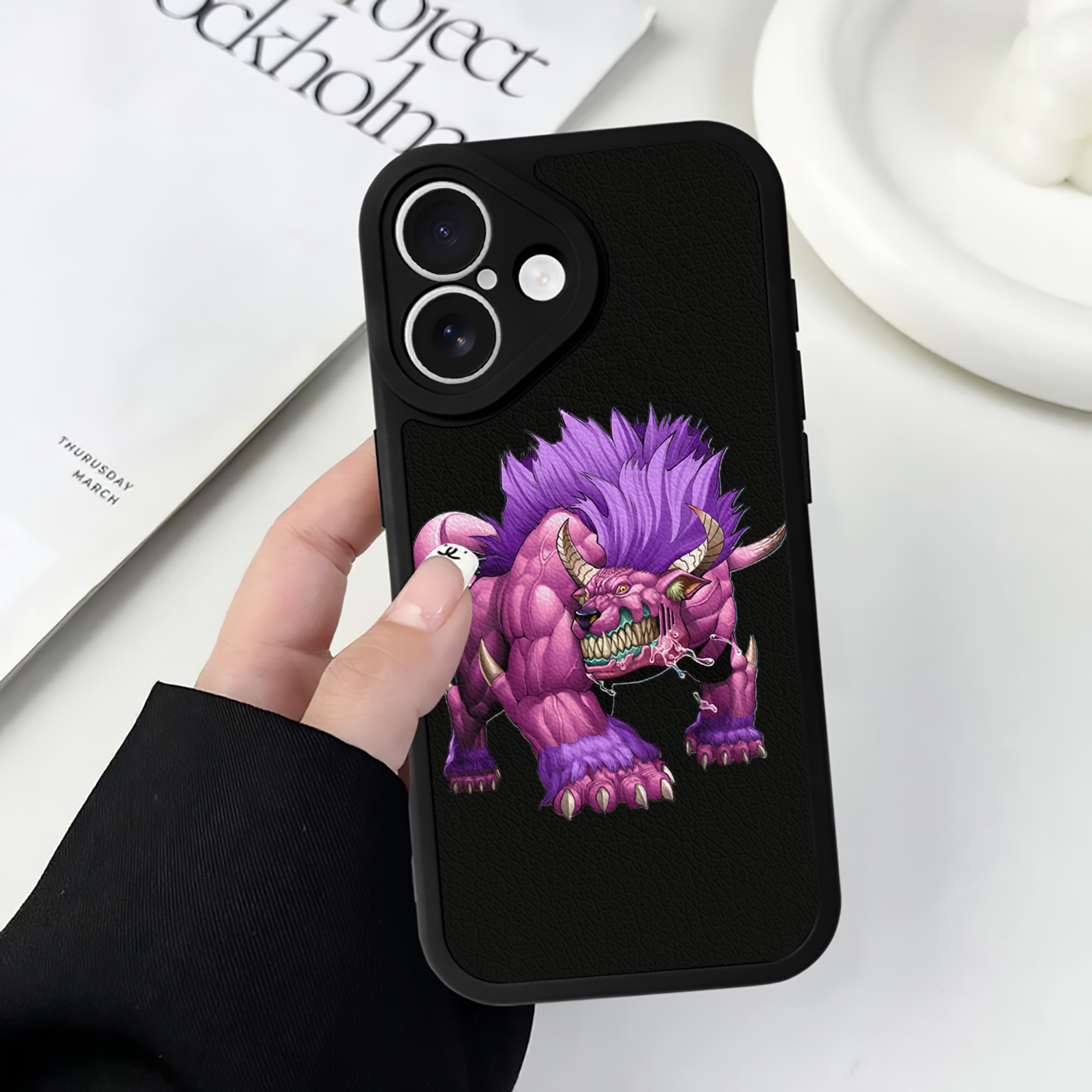 （画像用） 遊☆戯☆王 Yu-Gi-Oh! 【iPhone 16シリーズ対応】シリコンスマホケース（レザー調） 材質：シリコン